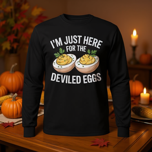 Estoy aquí solo por los huevos rellenos. Camiseta de manga larga de Acción de Gracias. - Product Image 3