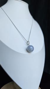 Collier en jadéite naturelle de type classique, plaqué argent 925, certifié NGTC, élégance intemporelle pour femmes - Product Image 5