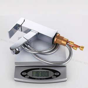 Modern square Pull-out Brass Basin Faucet Hot and Cold Chrome Hotel Hot and Cold Basin Mixer - Product Image 3
