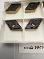 Outil de coupe CNC carré à 90 ° plaquettes de tournage en carbure de tungstène cémenté/DNMG150608-GF de coupe pour l'usinage de finition en fonte