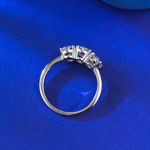 แหวนเซอร์โคเนียลูกบาศก์เงินสเตอร์ลิงสำหรับผู้หญิงแหวน S925ทรงรีสีเงินทรงรี - Product Image 6