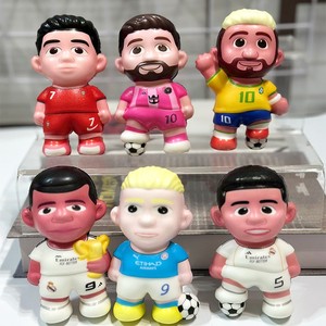 Figurines <span class=keywords><strong>de</strong></span> stars du football 2026 Cristiano Ronaldo, Neymar, Mbappé, Haaland en PU – Jouets anti-stress à rebond lent - Product Image 1