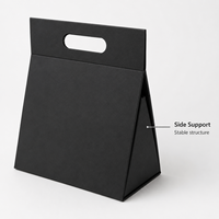 Boîte cadeau de luxe magnétique triangulaire pour bijoux avec poignée et papier couché gaufré pour emballage de bijoux de marques et de boutiques de cadeaux