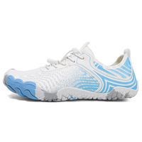 Chaussures aquatiques respirantes à cinq doigts pour hommes et femmes, antidérapantes, résistantes à l'usure, pour sports nautiques, plongée en bord de mer, natation