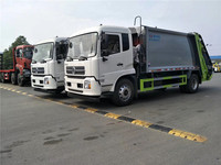Camion de collecte des déchets, 10 à 15 m3, Dongfeng, conduite à droite, 4x2, véhicule sanitaire