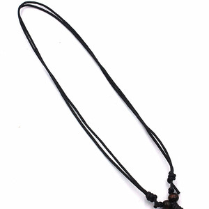 قلادة بتصميم رموز هندية أصلية من جزيرة بورتوريكو، مصنوعة يدويًا من الراتنج، بتصميم فروغمان وعناصر سلاحف البحر - Product Image 6