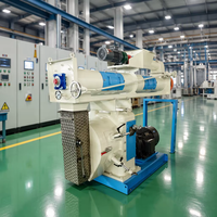 Machine de fabrication de granulés d'aliments pour animaux, capacité personnalisée de 3 à 7 tonnes/h, pour la paille de vache et l'alimentation des porcs
