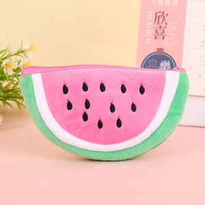 กระเป๋าใส่เหรียญรูปแตงโมนุ่มนิ่มแบบขายส่ง กระเป๋าซิปผลไม้แสนน่ารัก พกพาสะดวกสำหรับสาวๆ - Product Image 3