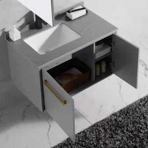 Gabinete de baño gris para montar en la pared con espejo y estantes de almacenamiento abiertos - Product Image 3