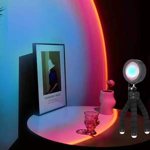 Projecteur de coucher de soleil moderne 2024, veilleuse RGB USB, lampe fluorescente noire avec application et télécommande, nouveau produit - Product Image 5