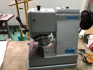 Máquina de coser industrial de cama plana Zoyer ZY-FB2200 de una sola aguja motorizada para hacer flecos y borlas en bufandas - Product Image 2