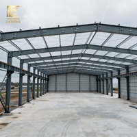 Entrepôt préfabriqué en panneaux sandwich isolés ignifuges, atelier, bâtiment de stockage