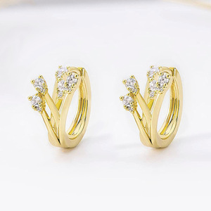 Orecchini con Design a Croce Floreale, Gioielli Eleganti e Unici per Donne, per Uso Quotidiano, Outfit da Festa, Accessorio Regalo - Product Image 5