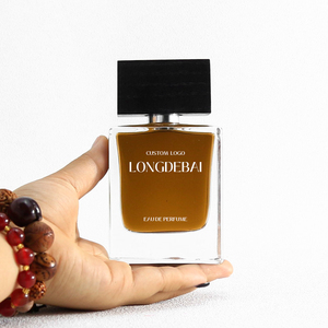 Botella de Perfume Cuadrada de Vidrio Transparente Mate Personalizada de Lujo con Tapa de Madera 30ml/50ml/100ml Opción de Grabado - Product Image 2