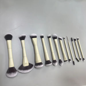 ชุดแปรงแต่งหน้า 12 ชิ้น ยี่ห้อ YRX ระดับมืออาชีพ ขนแปรงสังเคราะห์คุณภาพสูง ปลายแปรงสองด้าน สำหรับคอนซีลเลอร์ รับทำโลโก้ อุปกรณ์เสริมความงาม - Product Image 1