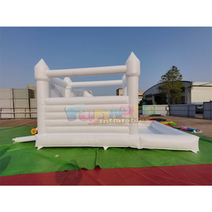 Castillo inflable comercial blanco para fiestas de cumpleaños infantiles al aire libre con tobogán y piscina de pelotas - Product Image 3