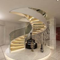 Escalier incurvé CBMmart avec main courante en bois de luxe et marches en marbre et quartz