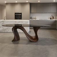 Table à manger en marbre de design italien moderne et luxueux avec surface en verre trempé pour villa