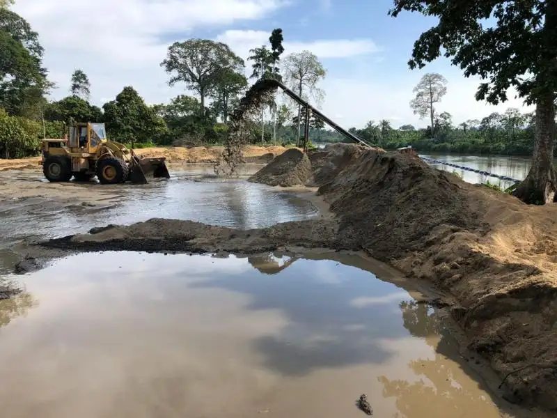 Máquina de bombeamento de areia do rio