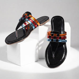 <span class=keywords><strong>2026</strong></span>년 신상 가을 여성용 에나멜 가죽 플랫 샌들 야외 패션 플립플롭 비치 슈즈 - Product Image 4