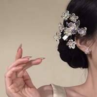 [Langage des fleurs romantiques] Nouvelle pince à cheveux élégante en forme de papillon en cristal brillant, faite à la main, design élégant, pince latérale en bec de canard 2026