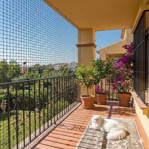 Filet de sécurité renforcé de fil métallique pour chats, protection de balcon, produit en plastique - Product Image 1
