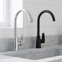 Robinet de cuisine classique moderne à poignée unique en acier inoxydable, finition chromée, rotatif à 360 degrés, avec douchette extractible et valve en céramique