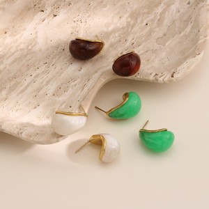 Orecchini a forma di goccia di Design individualistico placcati in oro 18K, <span class=keywords><strong>con</strong></span> uno stile Ins e una sensazione di fascia alta. Orecchini in resina per le donne. - Product Image 2