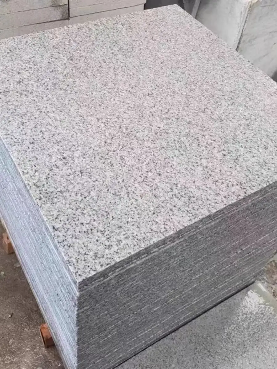 Özelleştirilmiş boyutu ile duvar ve zemin uygulaması için sıcak satış gri granit taş fayans