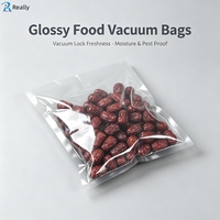Op maat gemaakte, voedselveilige vacuümzakken met glad oppervlak, vochtbestendige verzegelde plastic zakken voor gedroogde goederen, gedroogd fruit en noten.