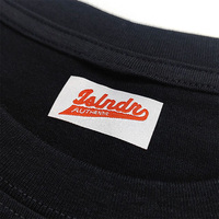 Étiquettes de couture de vêtement de cou de soin avec logo 3D personnalisé Étiquettes tissées thermocollantes en polyester pour vêtements, chapeaux et satin au centre