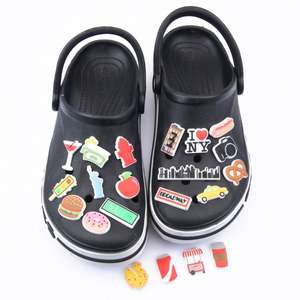 Accessoires de chaussures en PVC personnalisés en gros, mignons, de style dessin animé, décoration de sabots pour enfants, breloque de chaussure Chlucky - Product Image 4