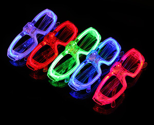 Artículos de Fiesta Neón que Brillan en la Oscuridad Nuevo Diseño Gafas con Luz LED Recuerdos para Fiestas de Navidad, <span class=keywords><strong>Halloween</strong></span> y Cumpleaños Gafas Intermitentes - Product Image 5