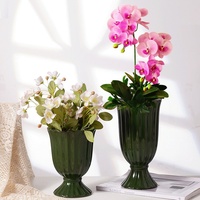 Vase de colonne romaine en céramique de Style campagnard français conception trouée ornements simples pour ornements transfrontaliers d'hôtels