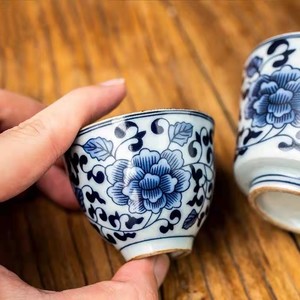 En stock – Ensemble de tasses à thé en porcelaine bleue et blanche de 55 ml – Bol à thé Kung Fu en céramique chinoise ancienne – Coffret cadeau – Tasse à thé personnelle – Tasse de maître - Product Image 3