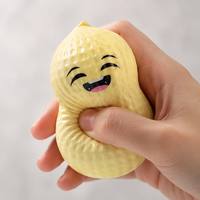 Vente en gros de jouets mignons en forme d'arachide de 10,5 cm, jouet anti-stress en mousse PU à récupération lente, jouet à presser avec visage souriant pour enfants et adultes, cadeau OEM