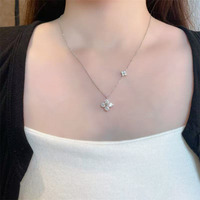 Collier de Clavicule Ajustable en Platine Pt950 avec Diamant de Laboratoire Unique Double Trèfle 1,516 ct et Pierres Latérales – Chaînes Tendance