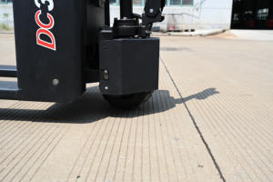 Transpaleta Eléctrica de Litio Todoterreno de 3000 kg Transpaleta Eléctrica Montacargas HELI - Product Image 5