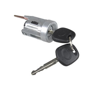 69057-0b010 690570b010 Nieuwe Contactvergrendeling Van De Zinklegering Met 2 Sleutels Voor 7K/Hilux Fabrieksprijs - Product Image 1