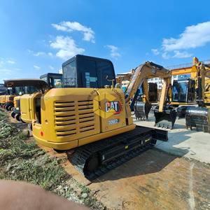 Mini pelleteuse CAT 306E2 d'occasion-pelleteuse compacte de 5.8 tonnes, originale du Japon, idéale pour l'aménagement paysager et les petites constructions - Product Image 6