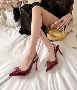 Zapatos de Tacón Bajo de Cuero con Diseño Calado, Cómodos, con Punta en Pico, Impermeables, Aptos para Hombres y Mujeres - Product Image 4