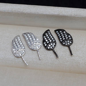 Accesorios de Plata S925 con Diseño de Diablillo y Alas Grandes, Estilo Barroco, Versátil, Bandeja Hueca con Perla Alienígena, Aleación Chapada en Oro 4066, Empacado en Bolsa - Product Image 1