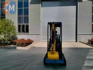 Mini-excavatrice hydraulique sur chenilles neuve de 0,8 tonne de fabrication chinoise ; Excavatrices abordables pour usage domestique et agricole en vente - Product Image 6