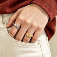 Bague en acier inoxydable plaqué or 18 carats, torsadée, tressée, empilable, résistante au ternissement, bijoux minimalistes pour femmes