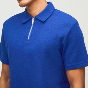 Conjunto de Polo y Pantalones Cortos con Cuello de Cremallera y Corte Ajustado, Traje Deportivo Personalizado de Alta Costura - Product Image 3