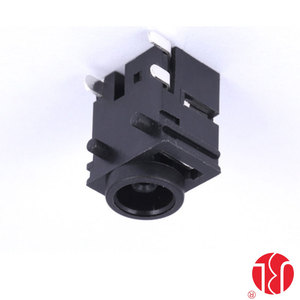 في الزاوية اليمنى للمقبس الكهربائي - Product Image 2