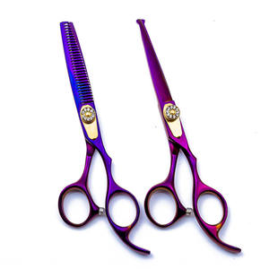 กรรไกรตัดผม Scissors Factory ขนาด 6.0 นิ้ว กรรไกรซอยผม สแตนเลส 440C สำหรับคนถนัดขวา ใช้ในงานเสริมสวย - Product Image 1