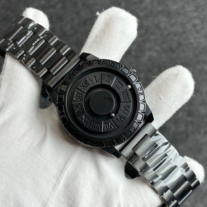 Reloj de Cuarzo de Lujo para Hombre, de Acero Inoxidable, con Números Romanos, Manecillas Magnéticas con Escalas, Personalizado, sin Espejo - Product Image 1