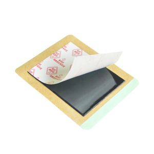 Parche de Yeso Negro No Tejido de 10*10cm con Núcleo Medicado para Aliviar la Tensión Muscular y Promover la Circulación Sanguínea - Product Image 1
