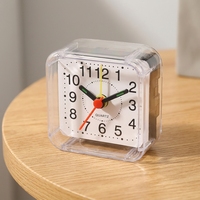 Réveil numérique minimaliste carré de 6 cm (2,3 pouces) en plastique, mini, analogique, à quartz, pour garçons et filles